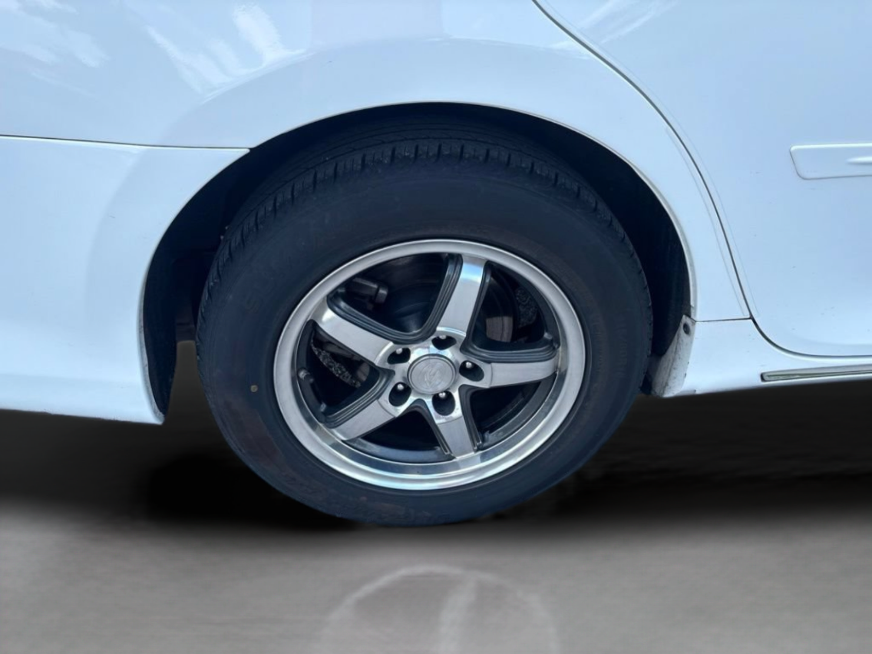 Used 2012 Toyota Camry LE FWD image 37