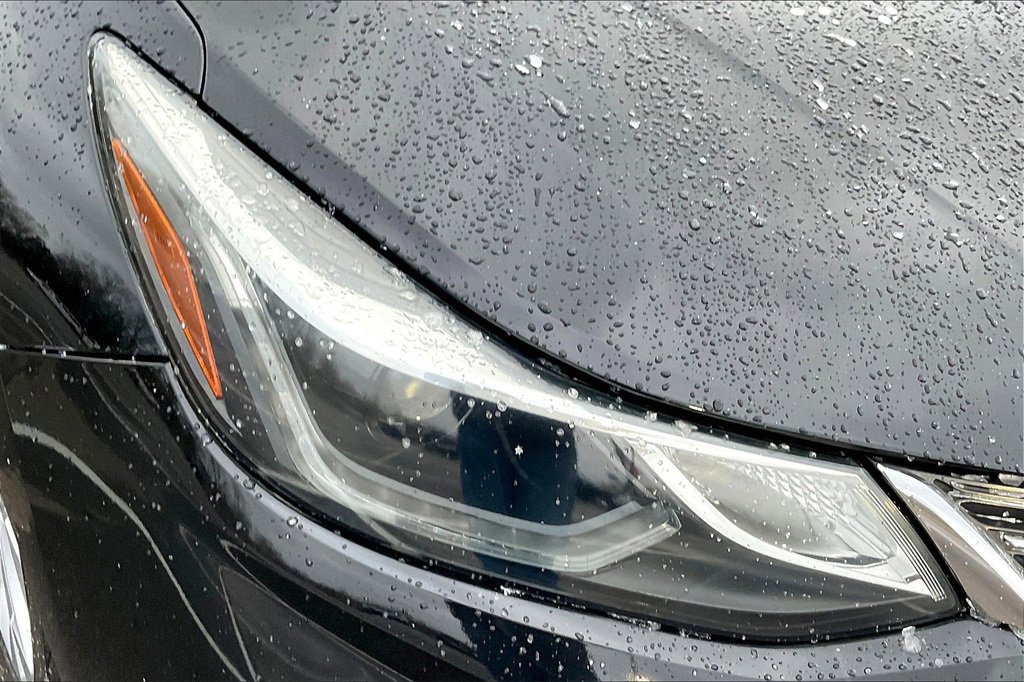 Used 2017 Chevrolet Cruze Premier image 28