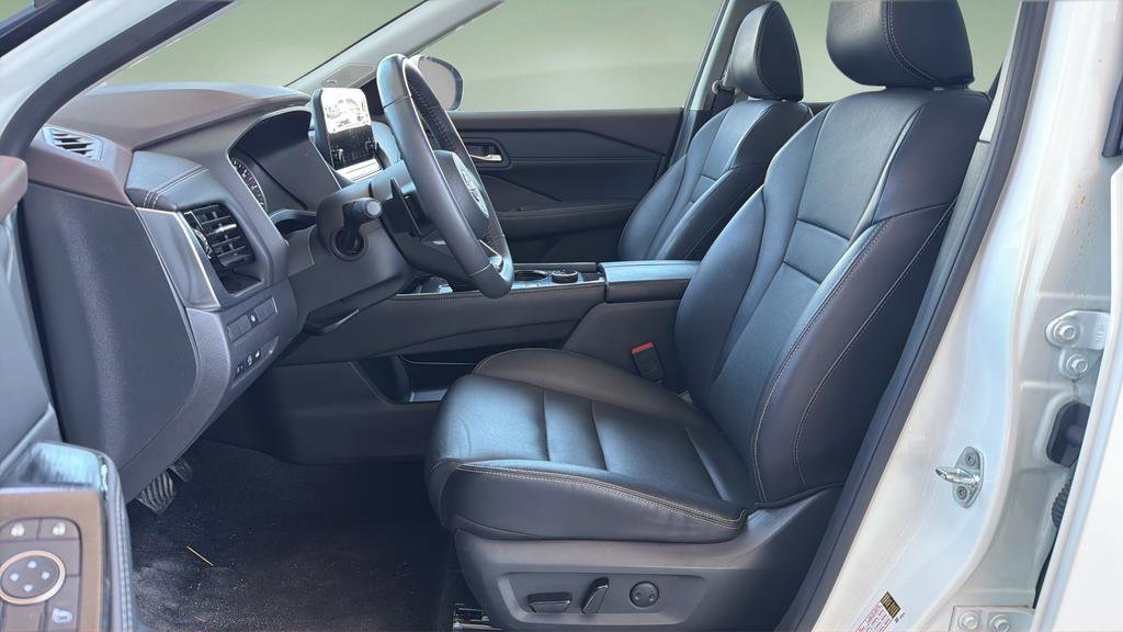 Certified 2023 Nissan Rogue SL w/ SL Premium Package AWD/4WD image 19