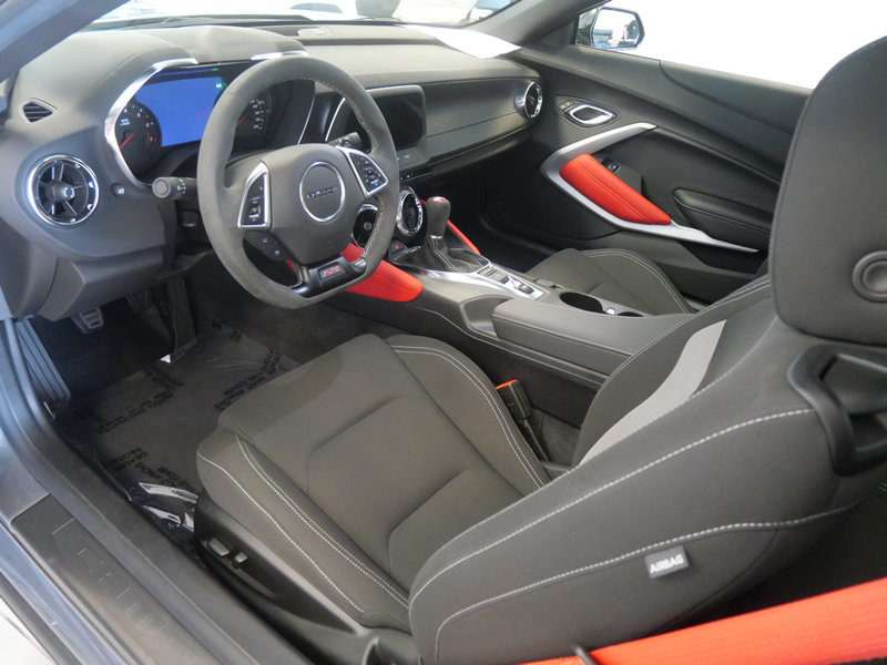 Used 2021 Chevrolet Camaro SS RWD image 10