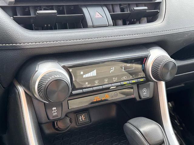 Used 2024 Toyota RAV4 LE image 27