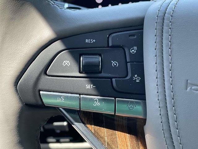 Used 2021 Cadillac Escalade ESV Sport Platinum AWD/4WD image 25