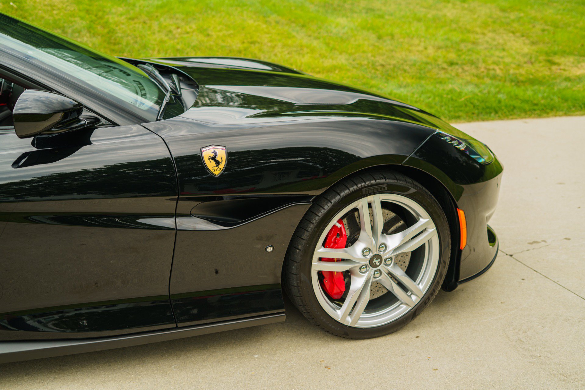 Used 2019 Ferrari Portofino RWD image 15