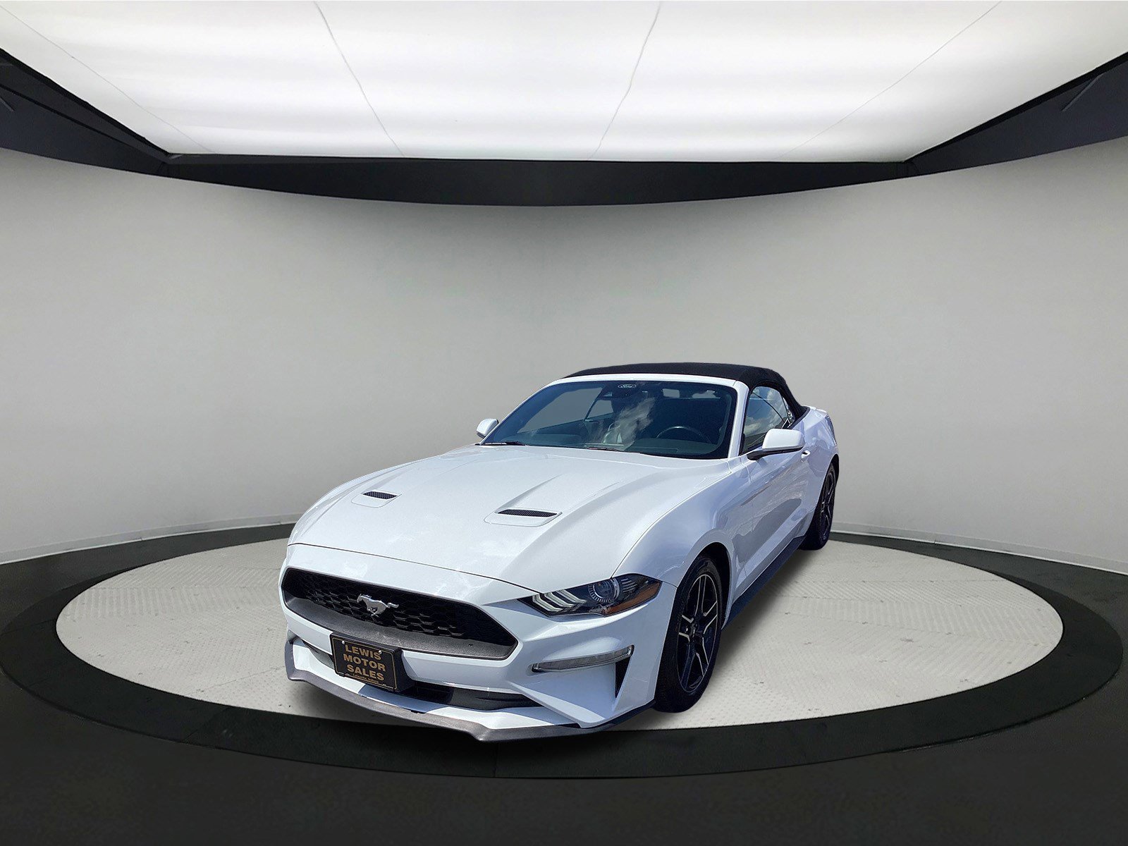 Used 2023 Ford Mustang Premium RWD image 5