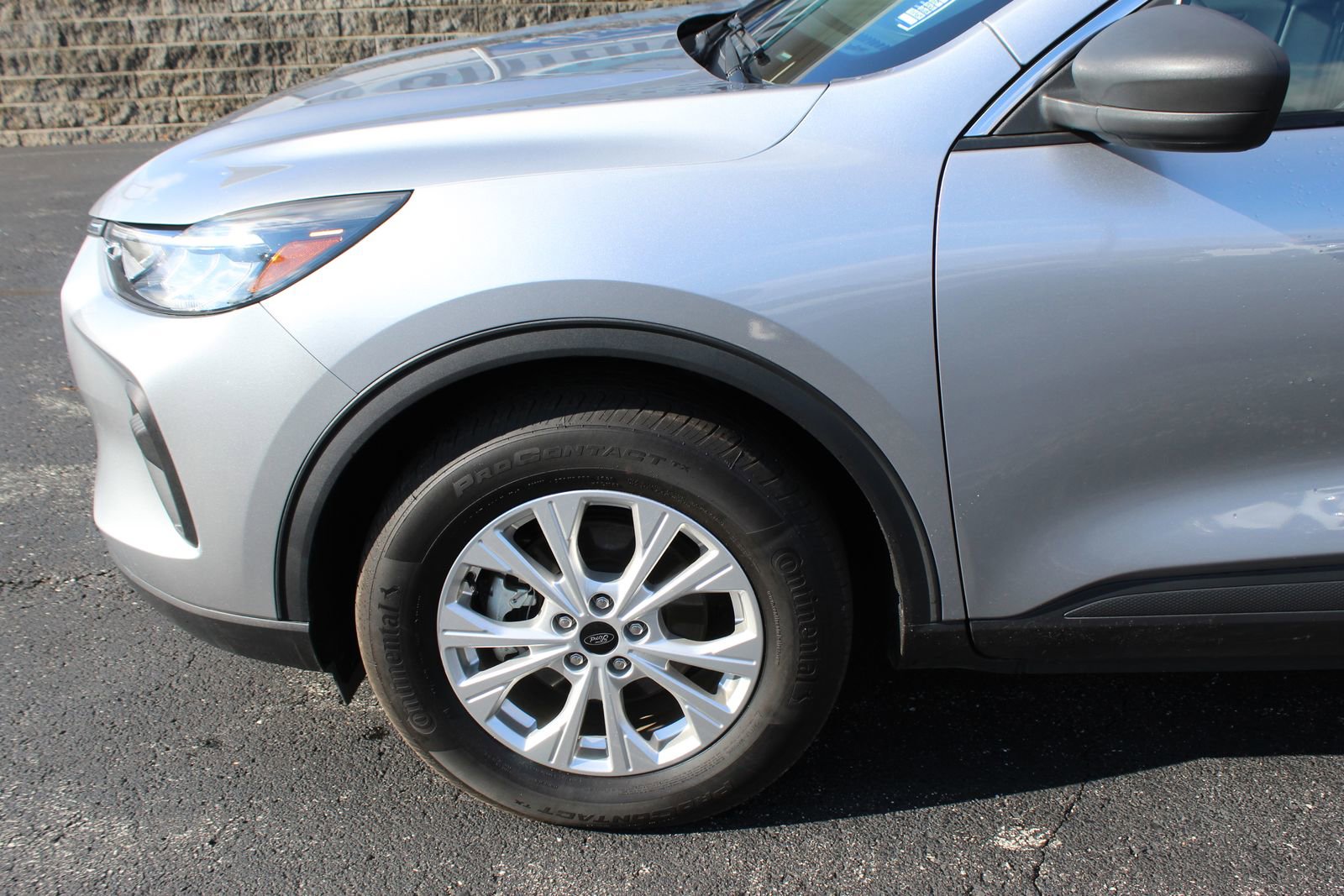 Used 2023 Ford Escape Active image 10