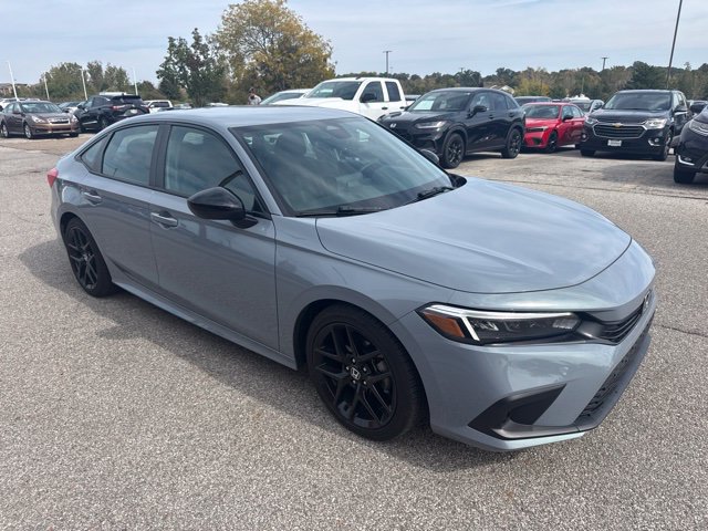 Used 2024 Honda Civic Sport image 2