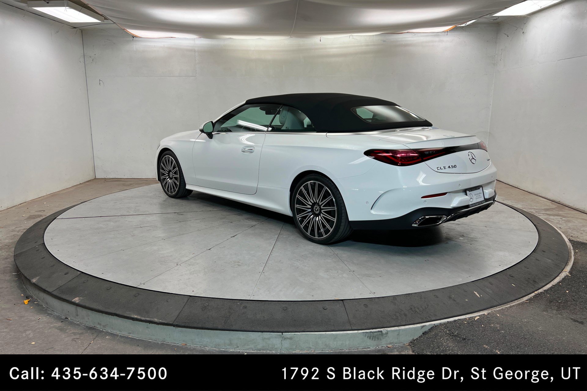 Certified 2025 Mercedes-Benz CLE 450 4MATIC Cabriolet image 3