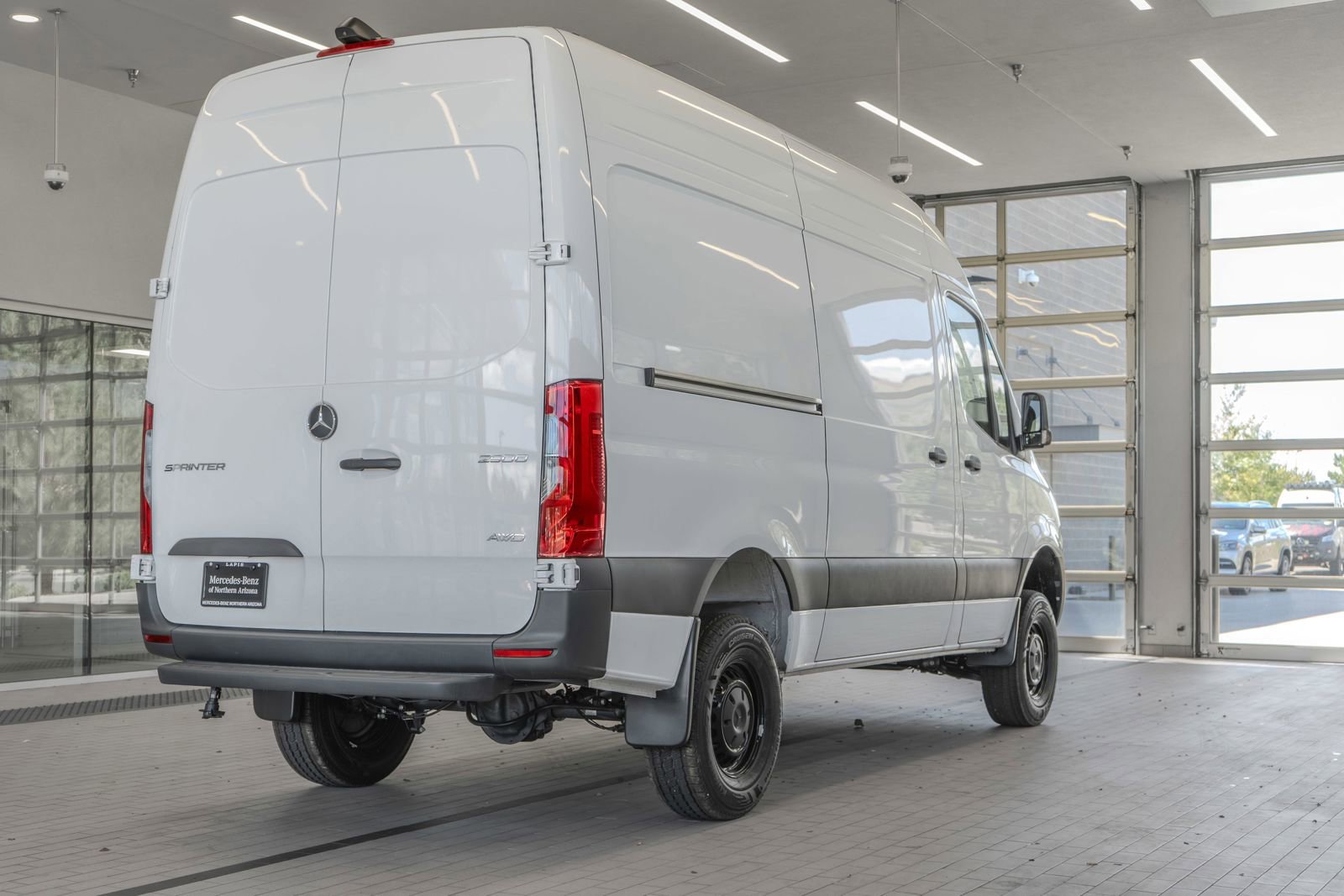 Used 2025 Mercedes-Benz Sprinter 2500 image 31