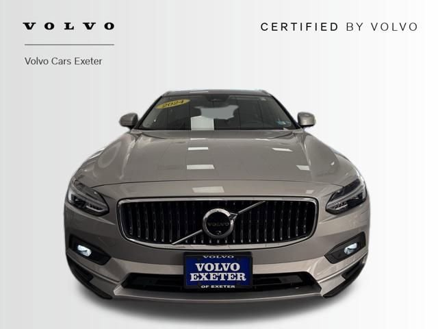 Certified 2024 Volvo V90 B6 Cross Country Plus image 8