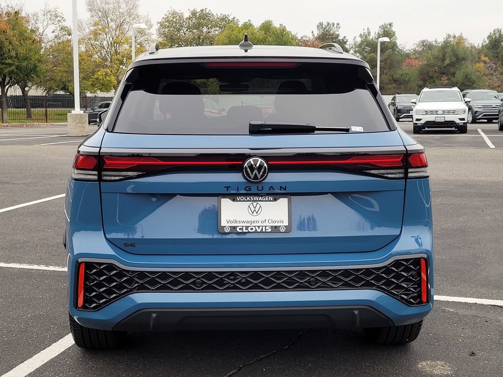 New 2026 Volkswagen Tiguan SE R-Line FWD image 6