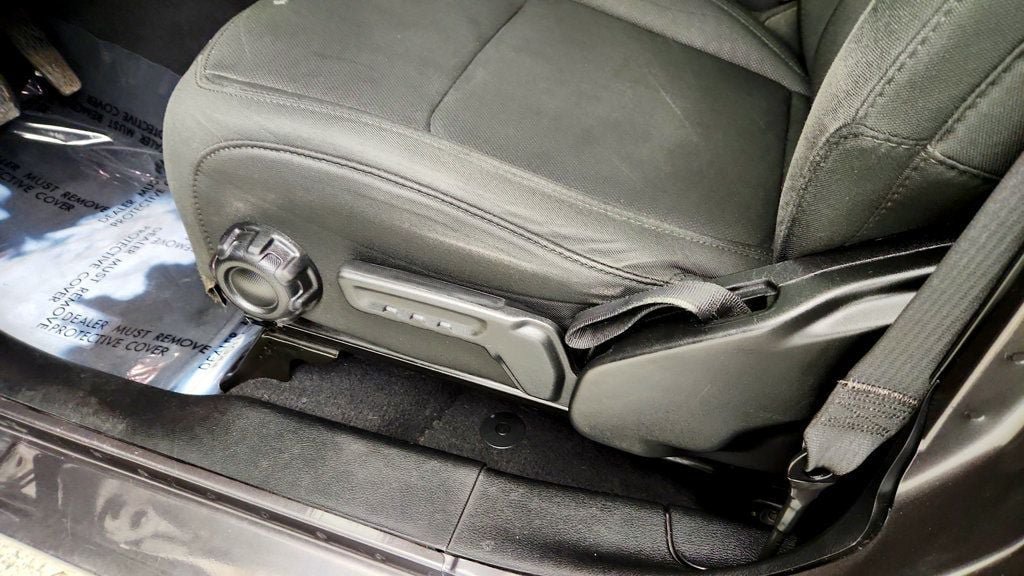 Used 2019 Jeep Wrangler Unlimited Sport S AWD/4WD image 10