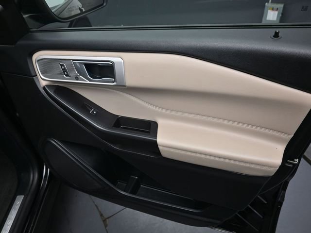 Used 2020 Ford Explorer Limited w/ Class III Trailer Tow Package image 38