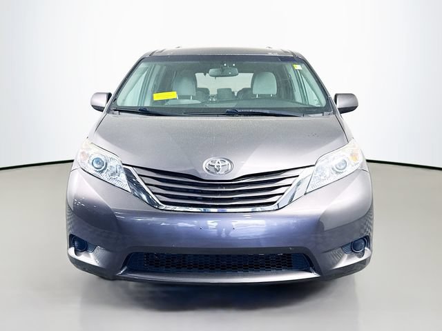 Used 2017 Toyota Sienna LE FWD image 9