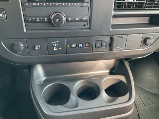 Certified 2025 Chevrolet Express 3500 LT w/ LT Preferred Equipment Group RWD image 8