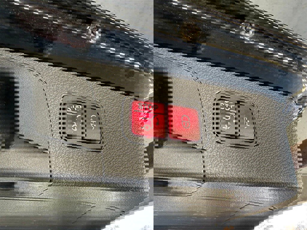 Used 2017 Mercedes-Benz GLC 300 image 31