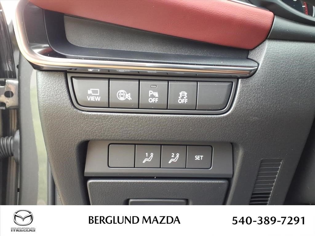 New 2026 MAZDA MAZDA3 Hatchback w/Premium Plus Pkg AWD/4WD image 14