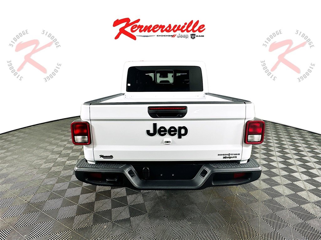 New 2025 Jeep Gladiator Sport image 6