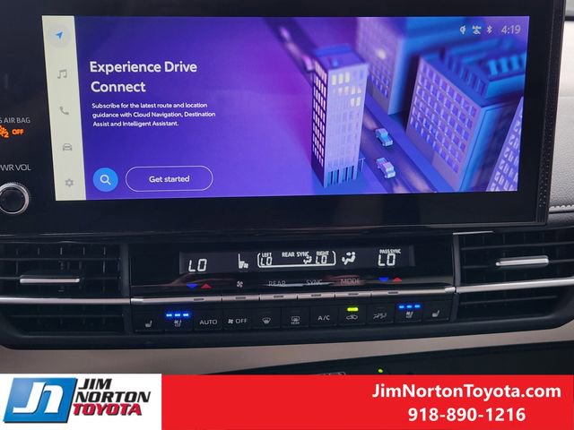 Used 2025 Toyota Sienna Limited image 20