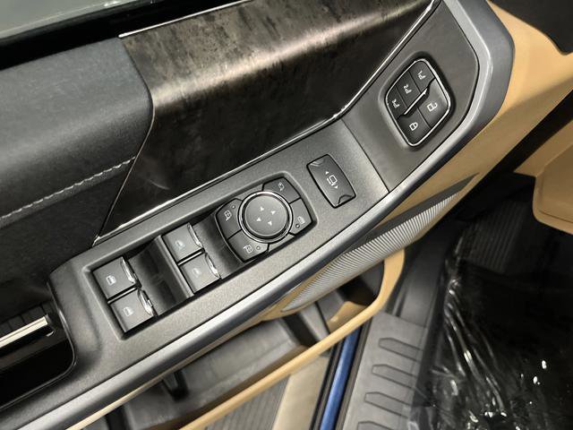 Used 2024 Ford F350 Lariat image 30