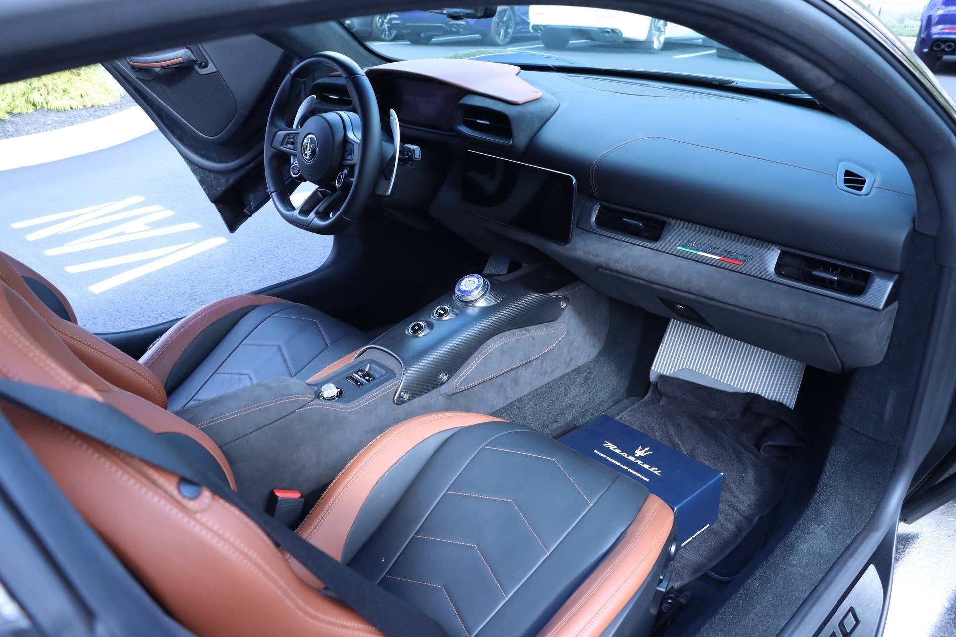 Certified 2022 Maserati MC20 Coupe image 9