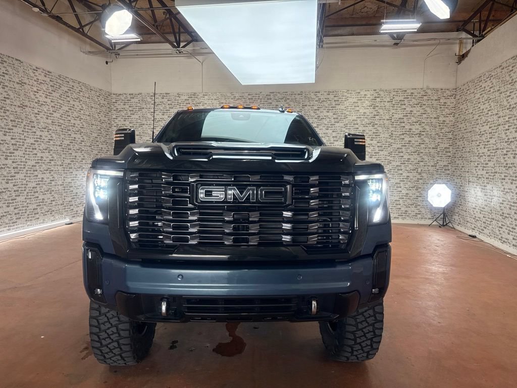 Used 2026 GMC Sierra 2500 Denali Ultimate w/ Max Trailering Package AWD/4WD image 2