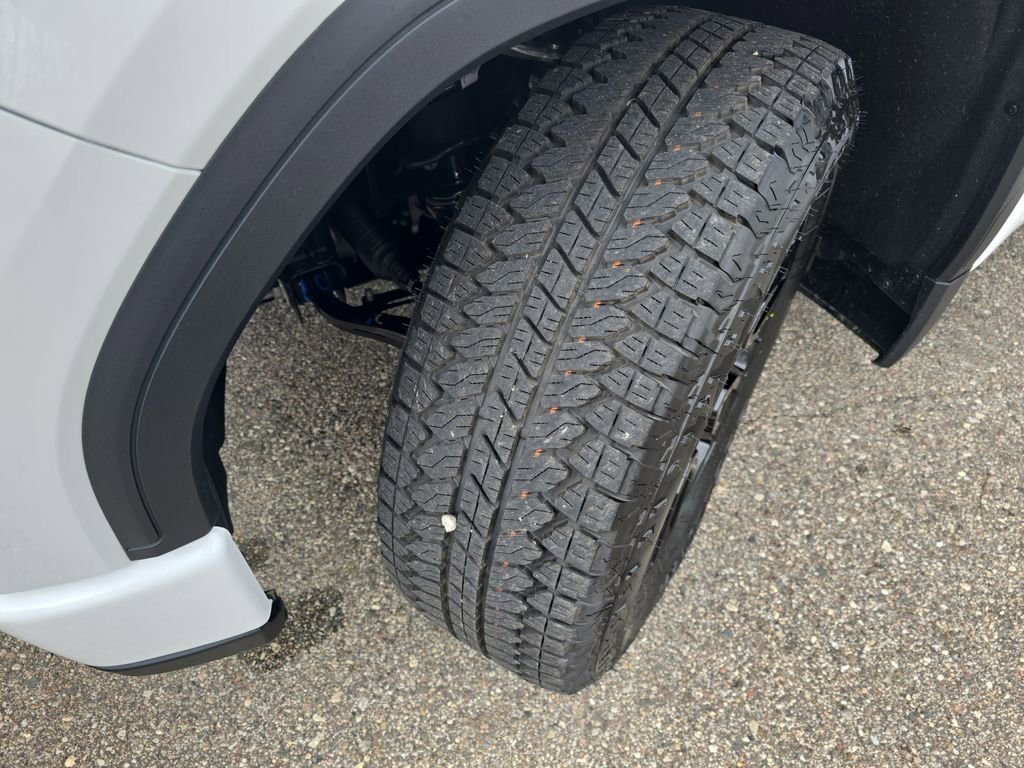New 2026 GMC Sierra 1500 Elevation image 32