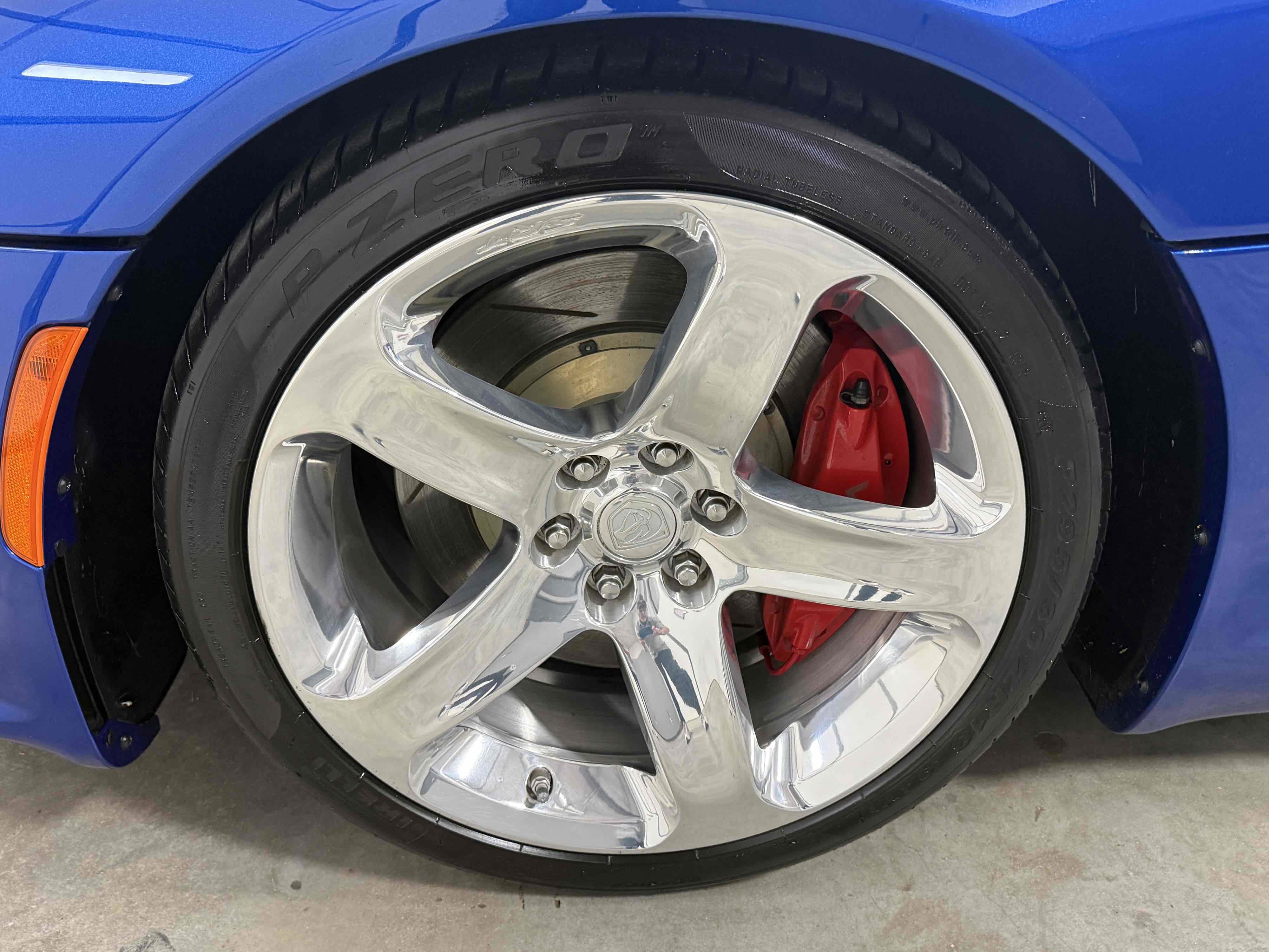 Used 2013 SRT Viper GTS w/ GTS Laguna Interior Pkg image 22