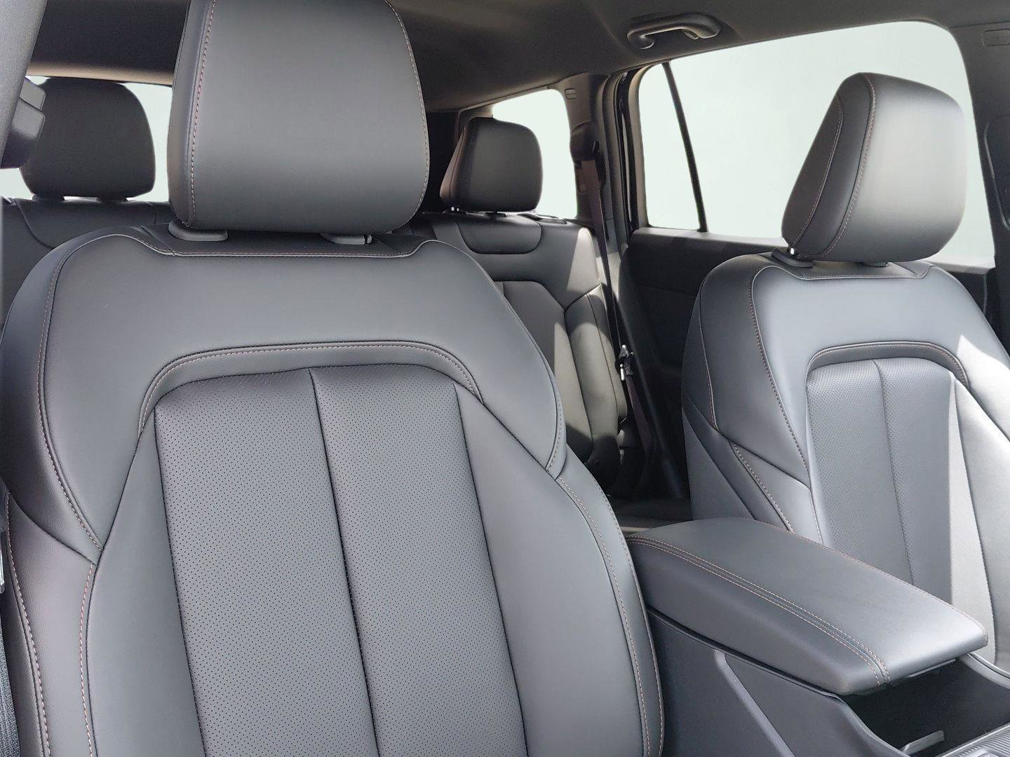 New 2026 Jeep Cherokee Limited AWD/4WD image 10