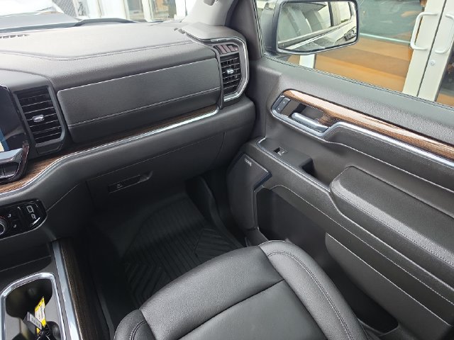 Certified 2024 Chevrolet Silverado 1500 LT Trail Boss w/ Convenience Package II AWD/4WD image 15