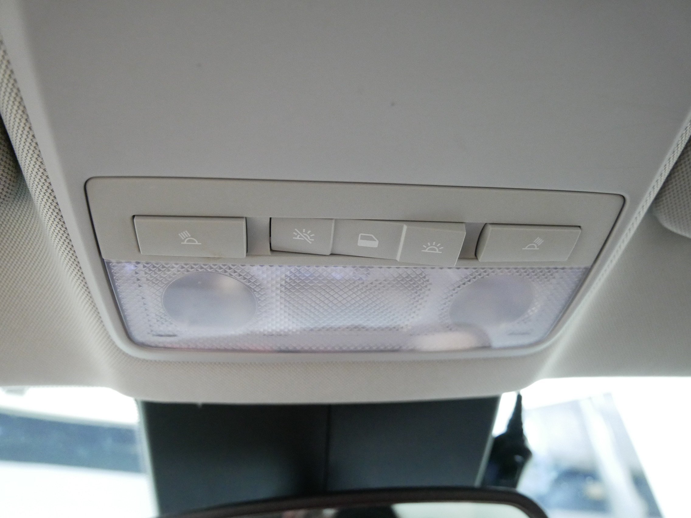 Used 2018 Buick Encore Preferred AWD/4WD image 32