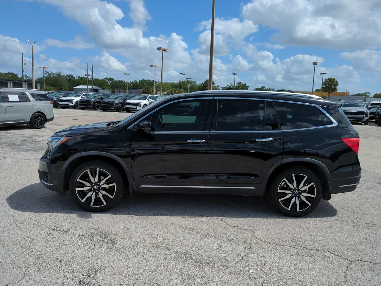 Used 2020 Honda Pilot Touring image 7