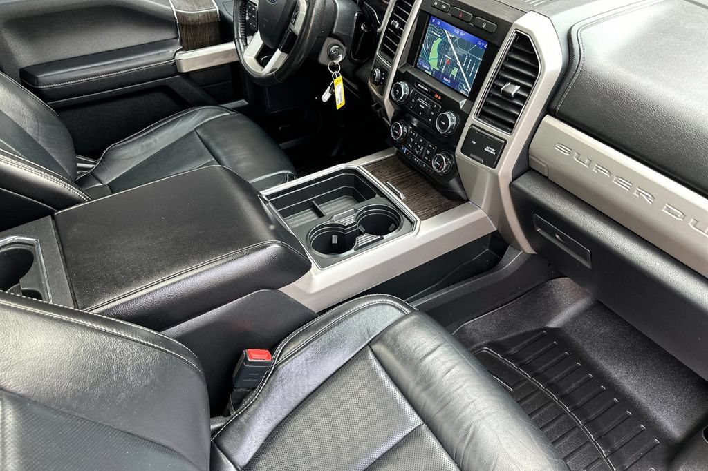 Used 2020 Ford F350 Lariat w/ Camper Package AWD/4WD image 15