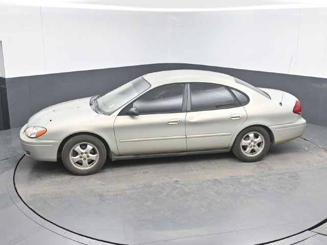 Used 2006 Ford Taurus SE FWD image 19