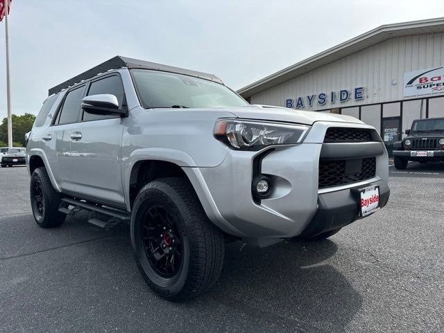 Used 2021 Toyota 4Runner TRD Off-Road Premium w/ Moonroof Package AWD/4WD image 2