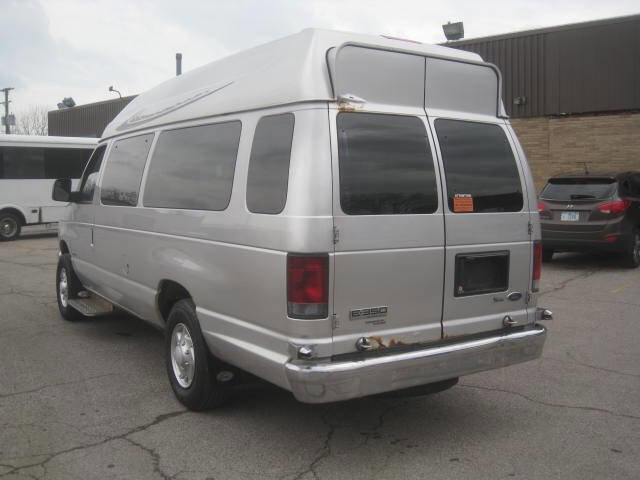 Used 2013 Ford E-350 and Econoline 350 Extended Super Duty w/ PWR Group image 16