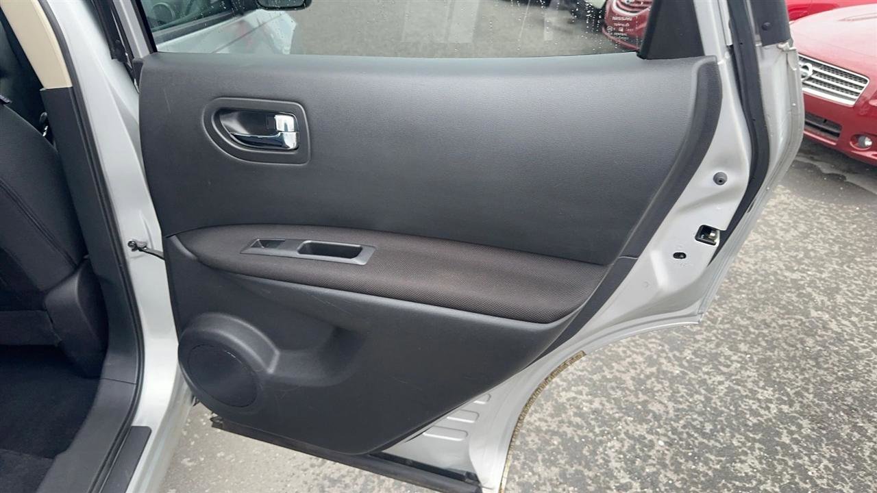 Used 2013 Nissan Rogue S w/ Special Edition Pkg image 26