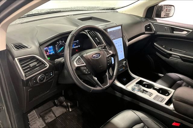 Used 2024 Ford Edge SEL w/ Convenience Package image 17