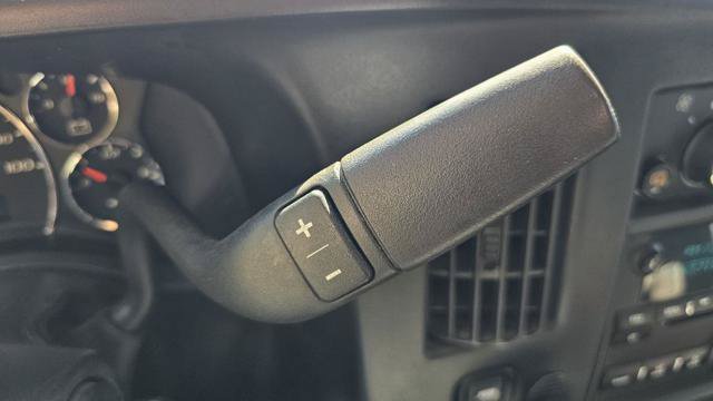 Used 2018 Chevrolet Express 2500 w/ Driver Convenience Package RWD image 19