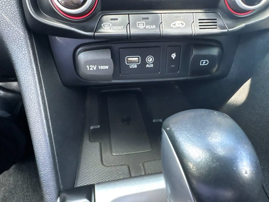 Used 2020 Hyundai Veloster 2.0 Premium FWD image 23