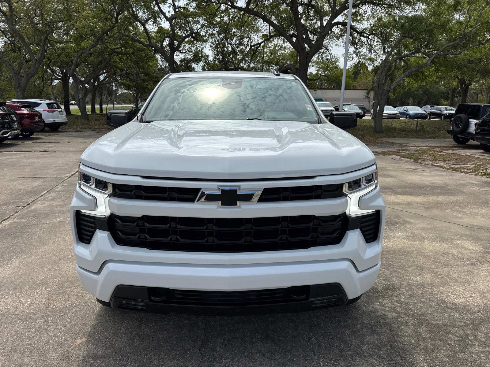 Used 2023 Chevrolet Silverado 1500 RST w/ Z71 Off-Road Package AWD/4WD image 8