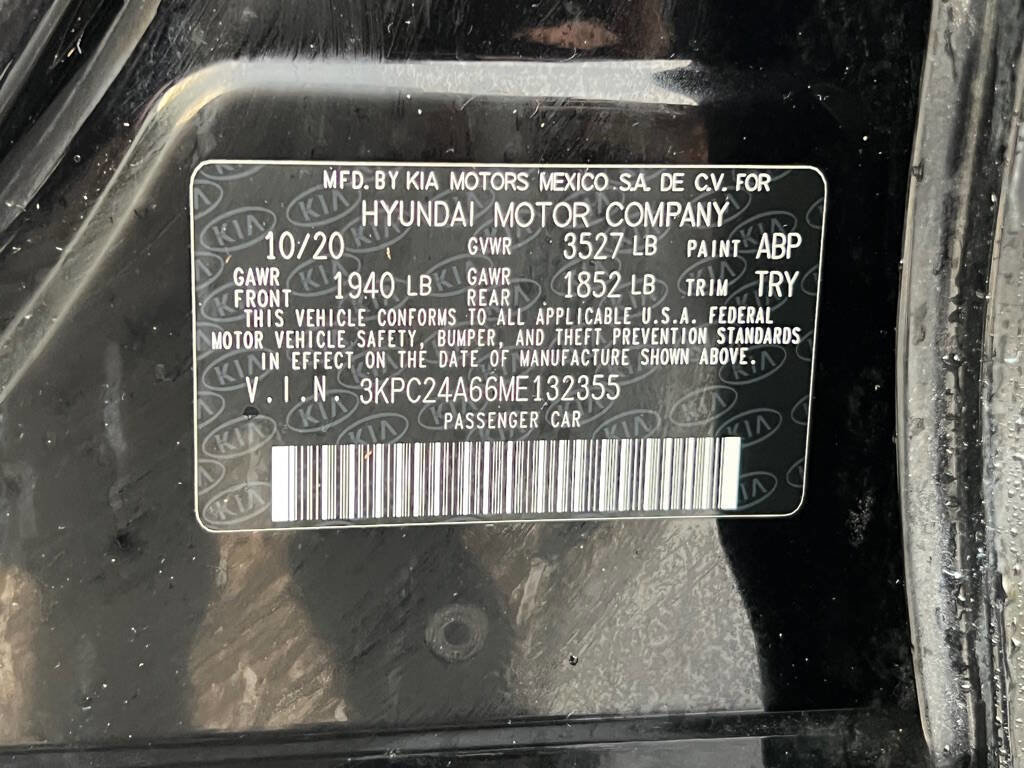 Used 2021 Hyundai Accent SE image 17