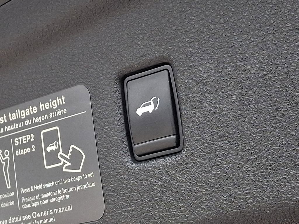 Used 2019 INFINITI QX50 Essential w/ Sensory Package image 31