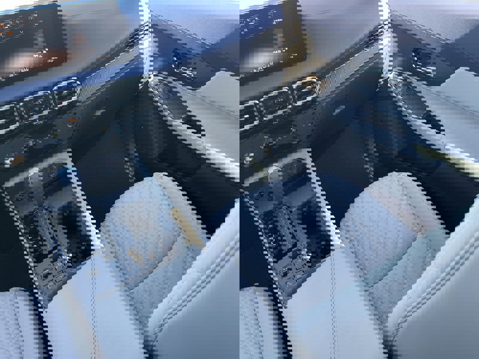 New 2026 Nissan Sentra SL w/ Floor Mat Package image 17