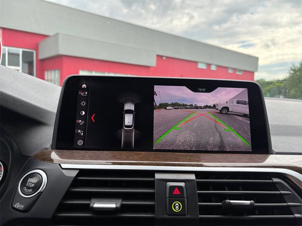 Used 2019 BMW X4 xDrive30i w/ Driving Assistance Package image 22