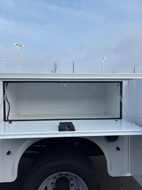 New 2026 Ford F450 XL w/ XL Chrome Package RWD image 13