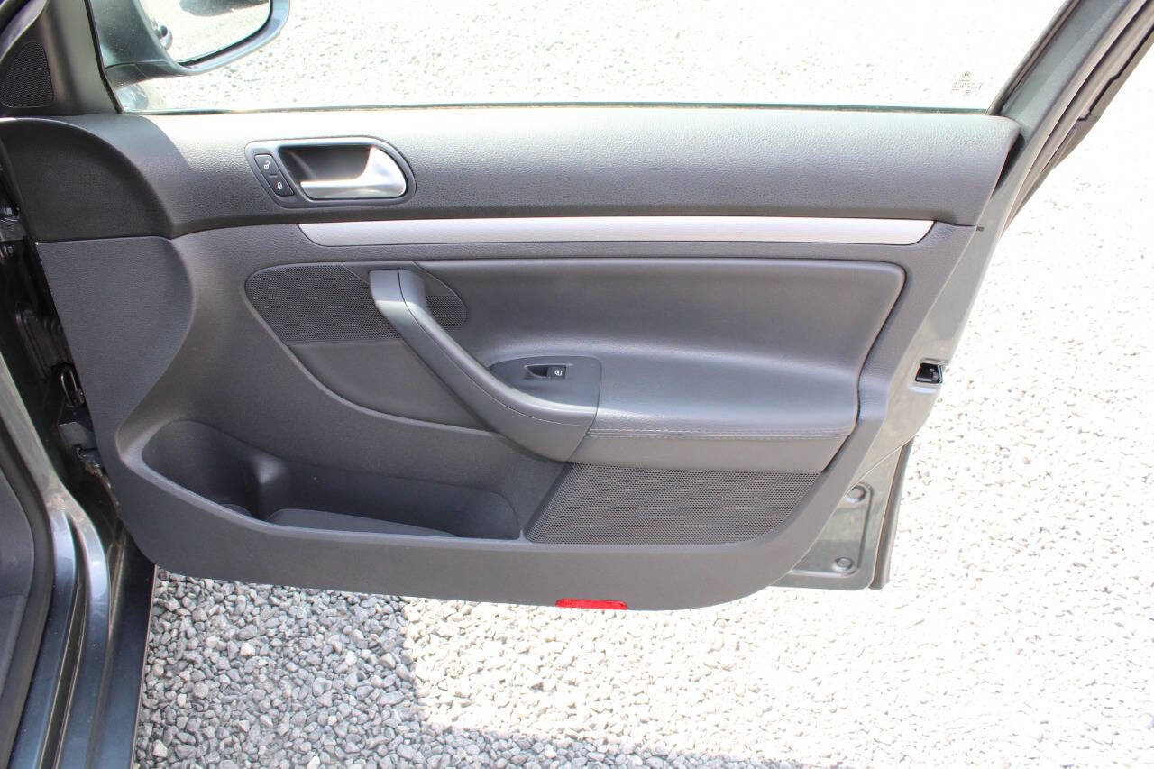 Used 2009 Volkswagen Jetta SE FWD image 20