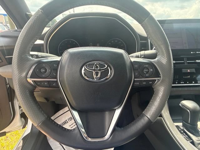 Used 2019 Toyota Avalon Limited FWD image 15