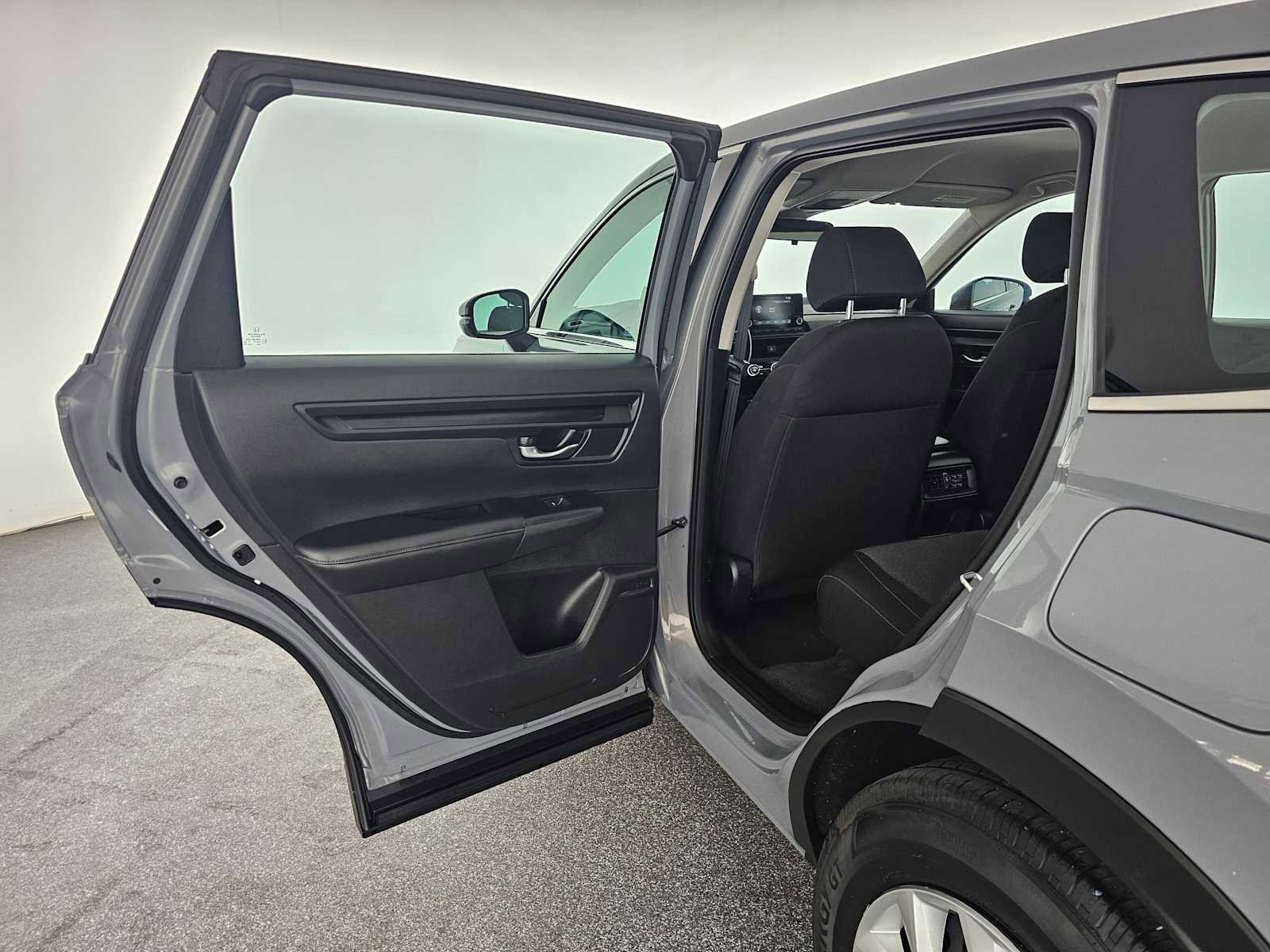 Used 2024 Honda CR-V LX image 15