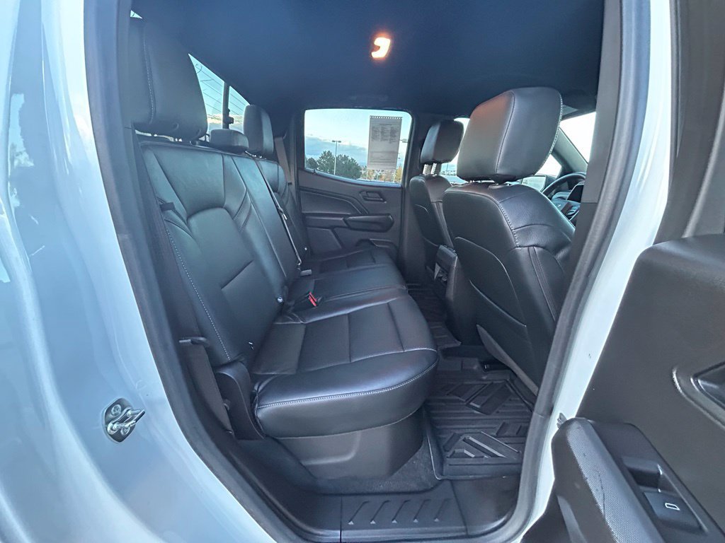 Used 2025 Chevrolet Colorado Trail Boss AWD/4WD image 28