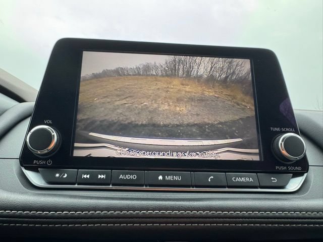 Used 2022 Nissan Rogue SV AWD/4WD image 27